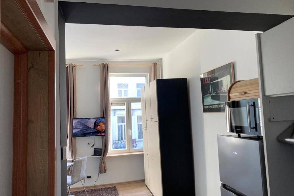 Magnifique Studio Au 2Eme Etage, A Proximite De La Gare Du Midi! Brussels Exterior photo